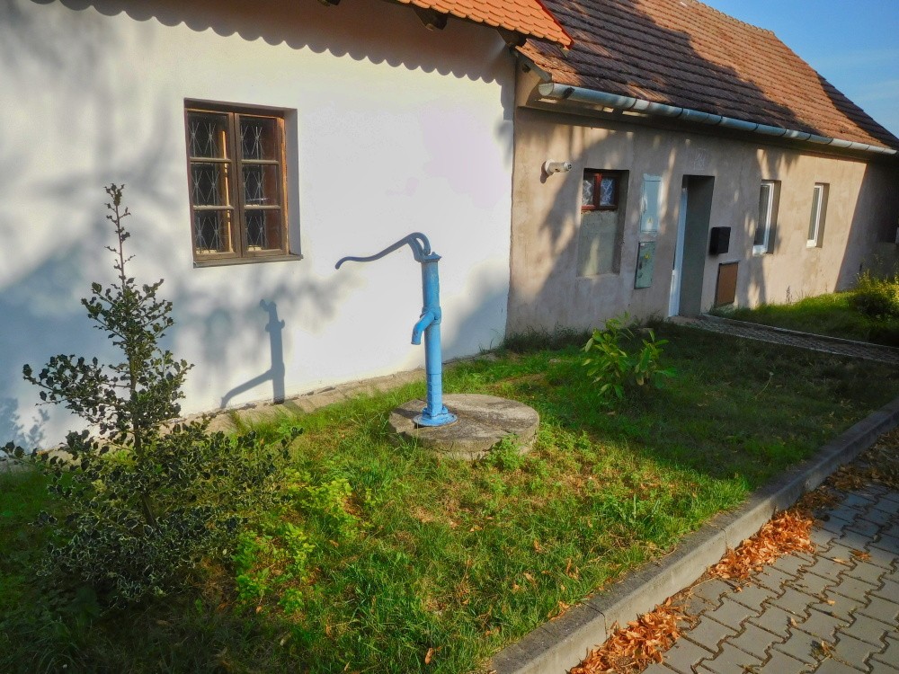 studna bez jména (15313) - srpen 2024