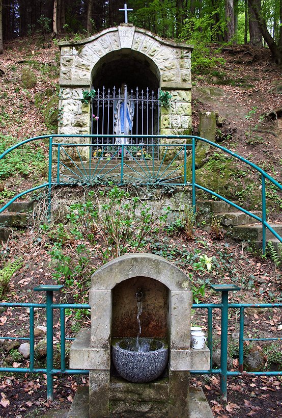 Studánka u Roštínské kaple (2181) - říjen 2023