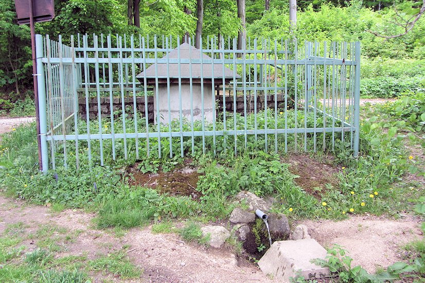 pramen bez jména (6851) - květen 2013