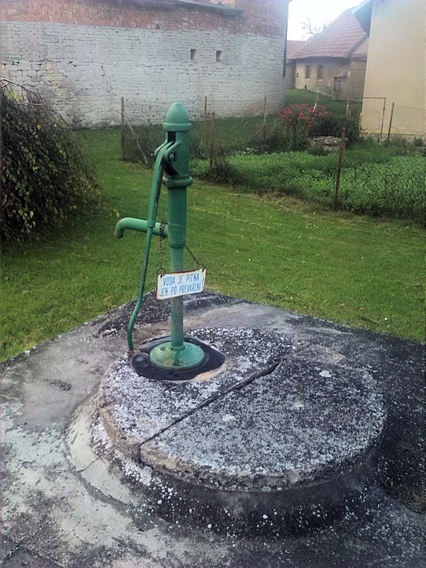 studna Na návsi (9103) - září 2014