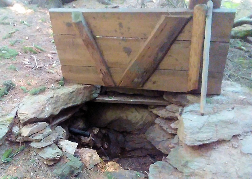studánka V Zástavnicích (11440) - červenec 2017 studánka V Zástavnicích (11440) - červenec 2017